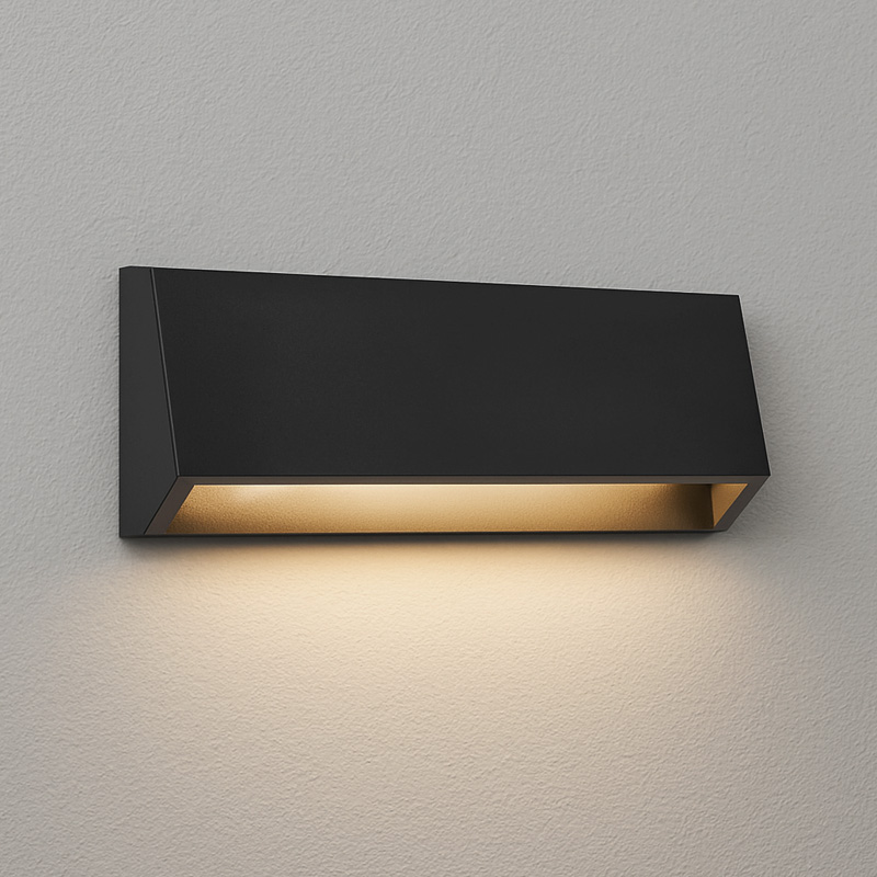 Zunanja nadgradna LED svetilka ADRIA II