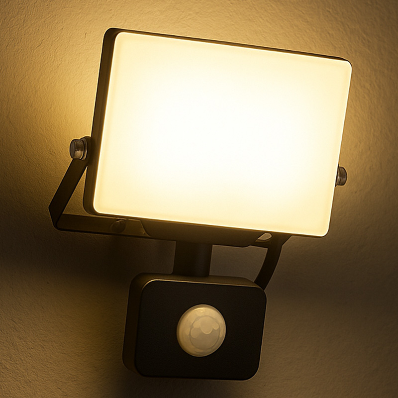 Zunanji LED reflektor s senzorjem PORTO 20W